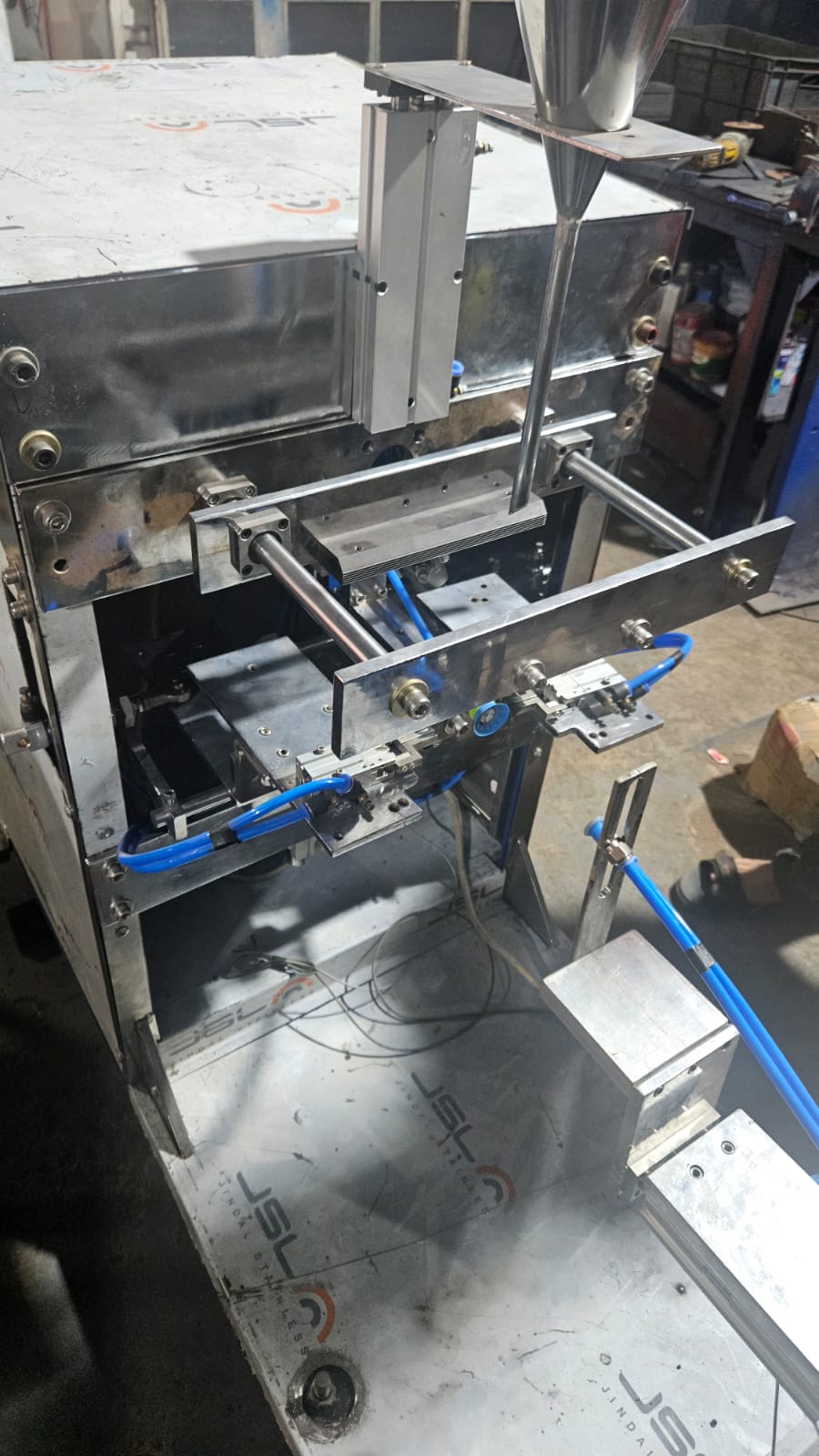 Automatic Pick Fill Seal Machine